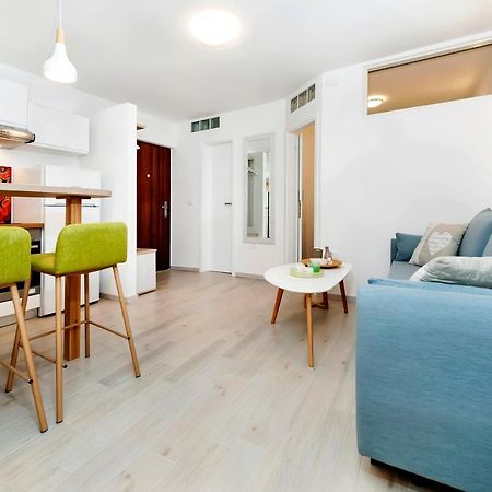 Apartment Amici With Terrace In Center Of Rovinj Exterior photo